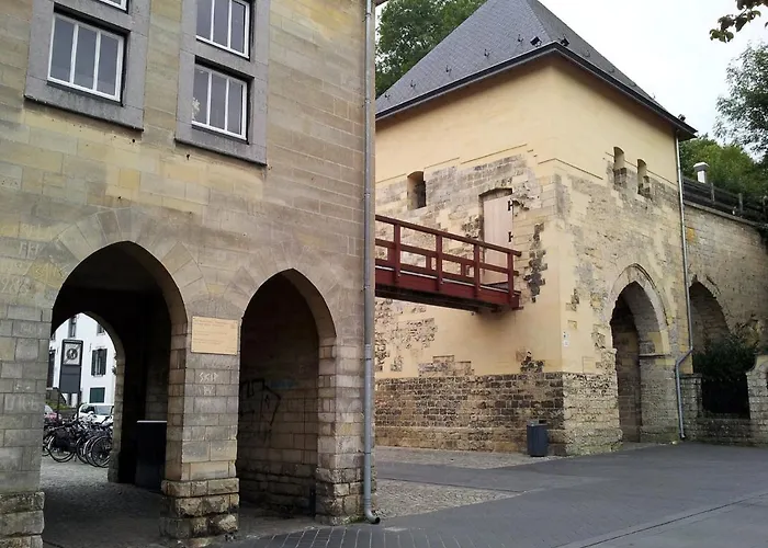 ベッド・アンド・ブレックファスト De La Ruine