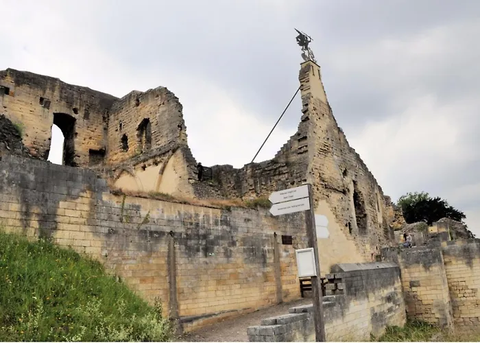 住宿加早餐酒店 De La Ruine 2*