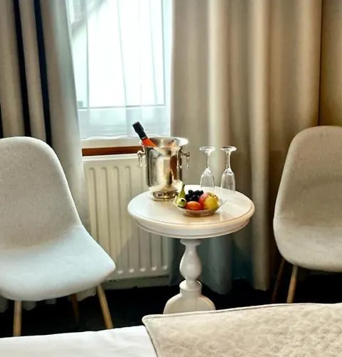 De La Ruine 2* 法尔肯堡